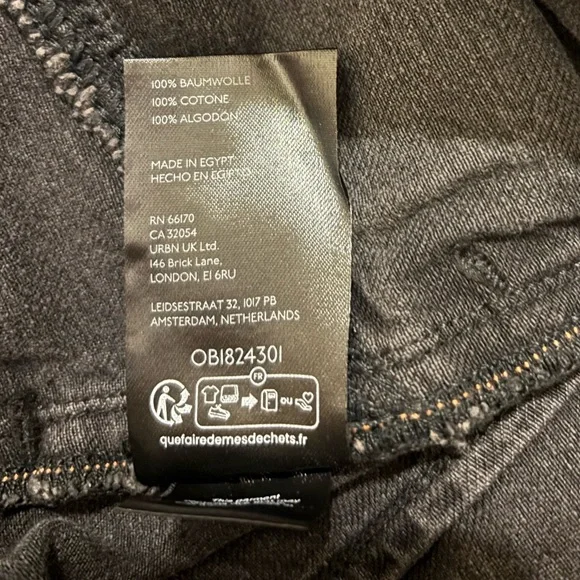 Free People We the Free Palmer Cuffed Jeans in Outer Space (Black) Size 29. NWT - Picture 12 of 12